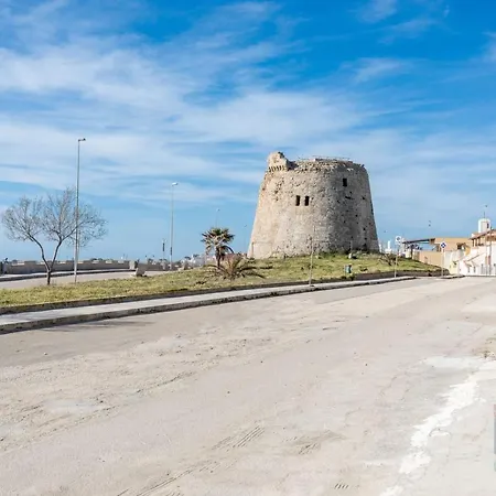 Apartment La Torre Fronte Mare Primo Piano Puglia On Line *