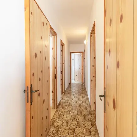 La Torre Fronte Mare Primo Piano Puglia On Line Apartment