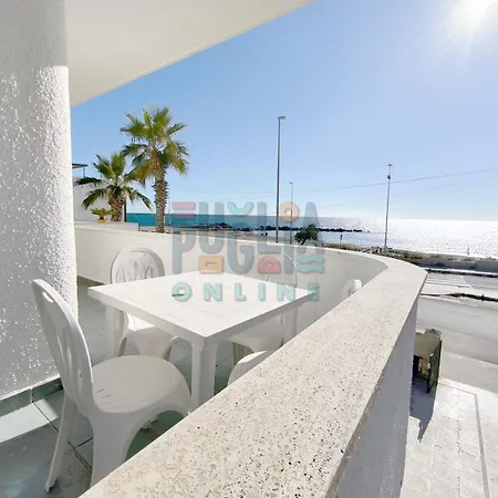 La Torre Fronte Mare Primo Piano Puglia On Line Apartment